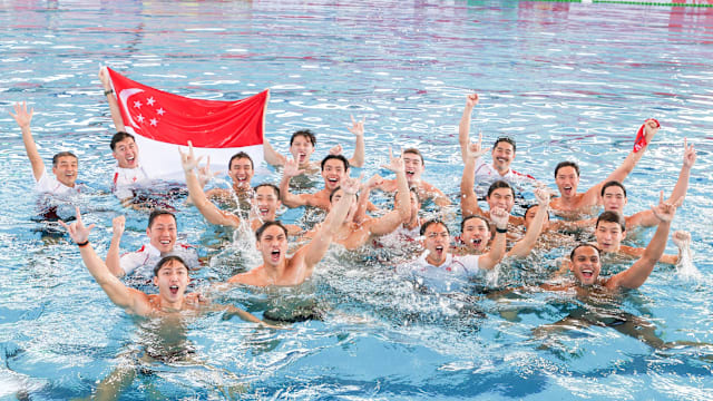 意媒：米兰前主席李勇鸿在去年7月被香港法院判决破产（意媒称，香港法院去年7月裁定米兰前主席李勇鸿破产）