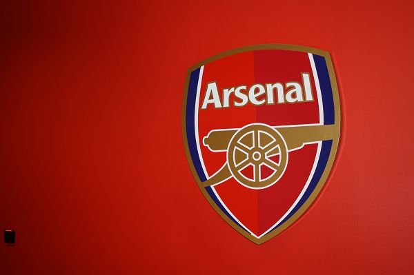 西班牙青训球队开除4名U16球员，他们曾为泄愤持刀威胁对手（因赛后泄愤持刀恐吓对手，西班牙一青训队解雇4名U16球员）