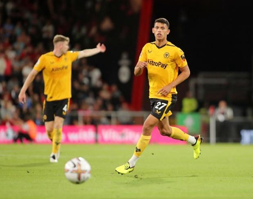 前弗鲁米嫩塞主帅：弟媳能帮助米兰，他配得上参加明年世界杯（前弗鲁米嫩塞主帅：蒂亚戈-席尔瓦可助米兰，他配得上出战明年世界杯）