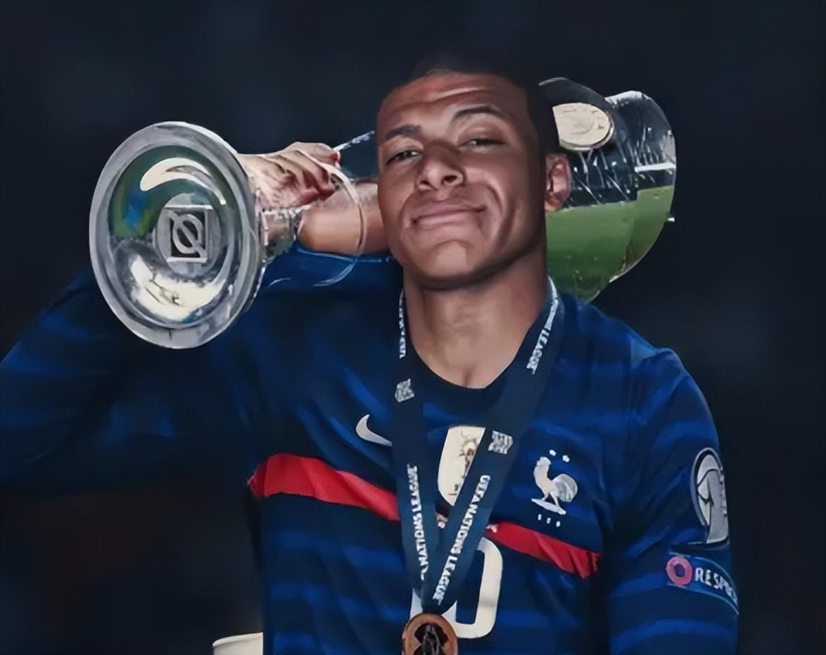 赫拉德-马丁：巴萨完全无需改变踢法，最重要的是做好压迫（赫拉德-马丁：巴萨无需调整风格，关键是把压迫做到位）