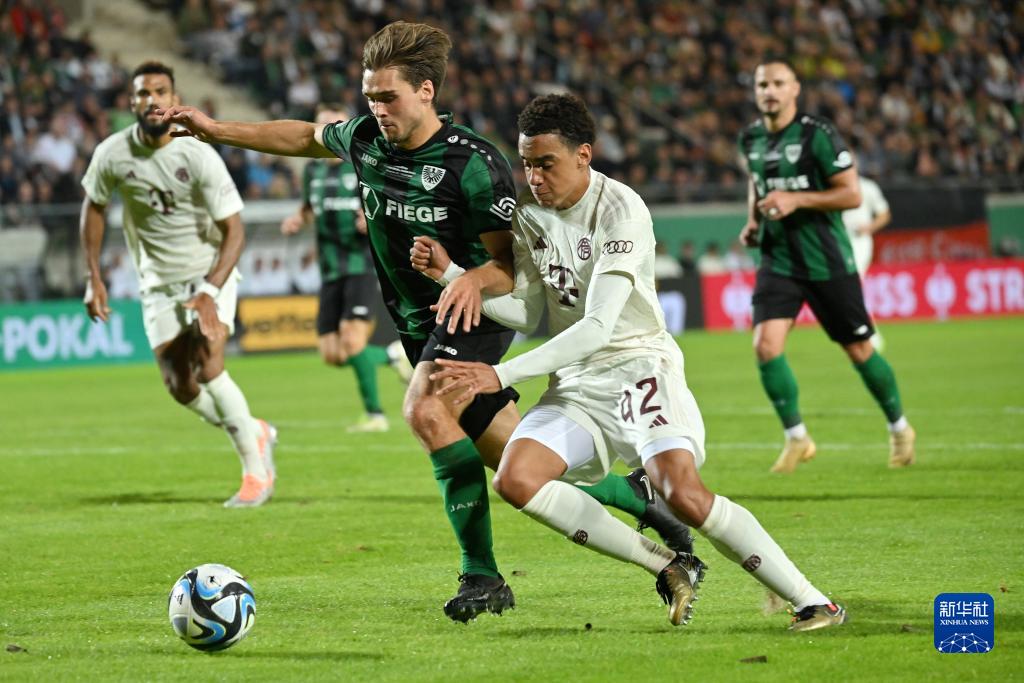 守不住！巴萨过去16场比赛有15场比赛球门失守，仅1场零封（巴萨防线告急：近16战仅1场零封，15场均有丢球）