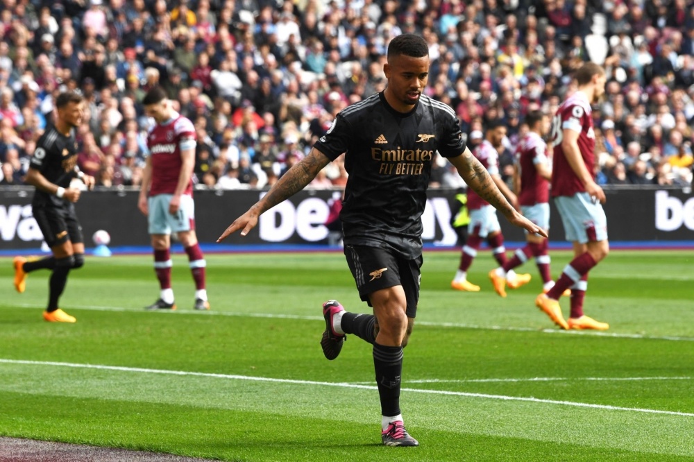 ESPN：米兰前锋圣地亚哥因脚踝伤势将缺席5周时间（ESPN：米兰前锋圣地亚哥脚踝受伤，预计缺阵五周）