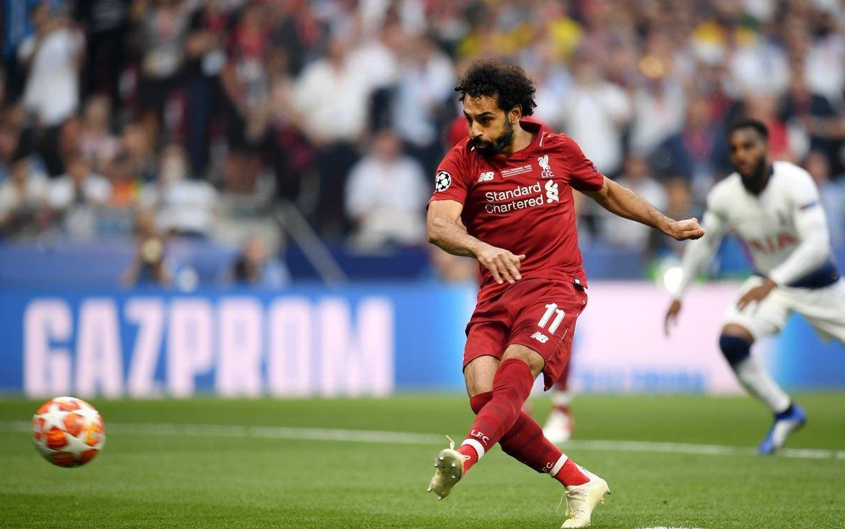 麦克阿瑟官推晒全队登长城照：回顾北京之行（麦克阿瑟官方推特发布全队登长城照：回顾北京之旅）