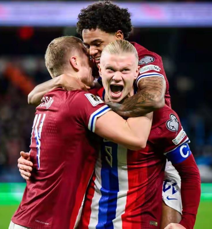 FIFPRO女足年度最佳11人：拉索、邦马蒂领衔，英格兰6人入围（FIFPRO女足年度最佳阵容出炉：邦马蒂、拉索领衔，英格兰6将上榜）