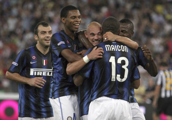 记者：申花队已于昨晚返回上海，迎来5天假期进行休整（记者：申花昨夜回沪，将休整五天）