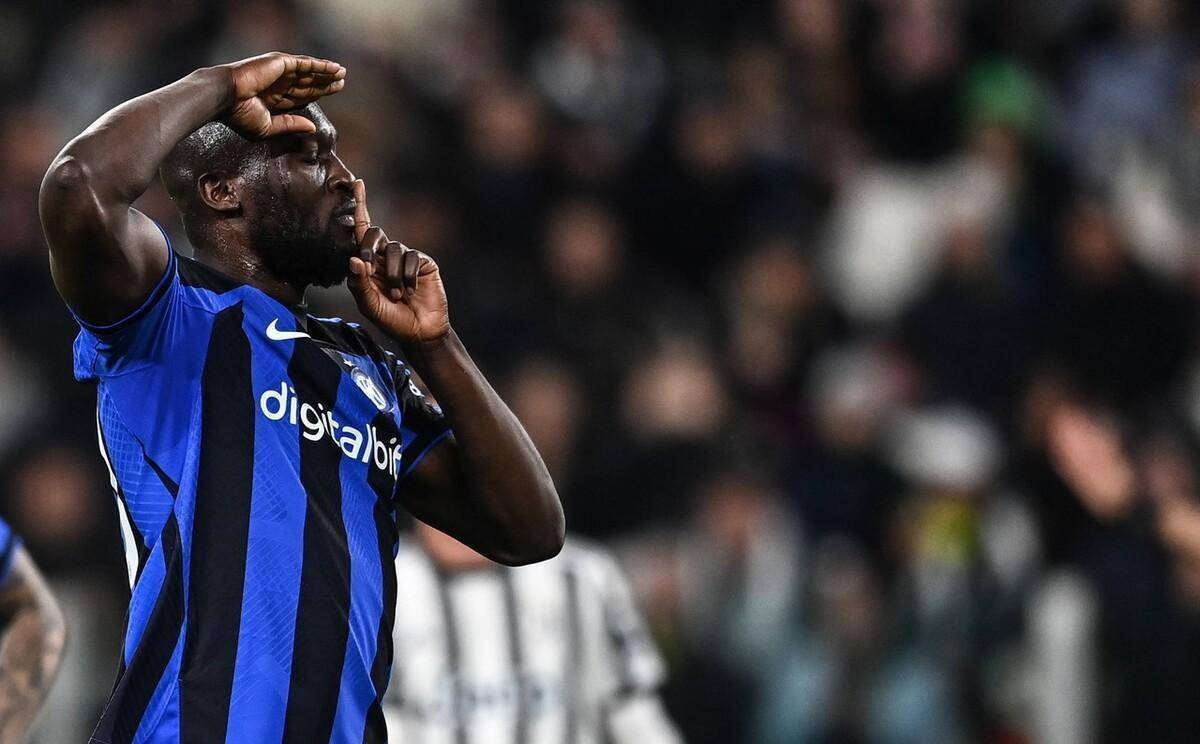 前进之鹰球员因嘲讽施蒂勒鼻子被罚款500欧，现已公开道歉（嘲讽施蒂勒鼻子被罚500欧，前进之鹰球员已公开致歉）